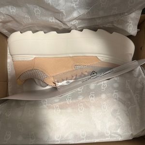 women peach uggs sneakers